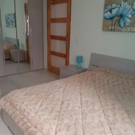 Apartamento Lovely Two Bedroom